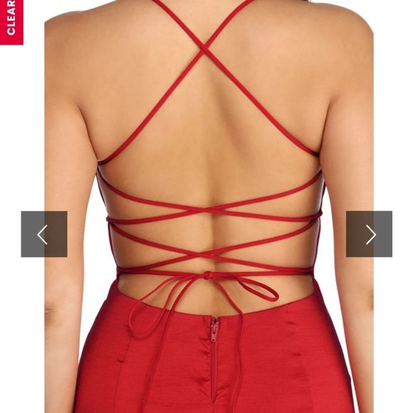 Red mermaid style dress - Picture 3 of 7